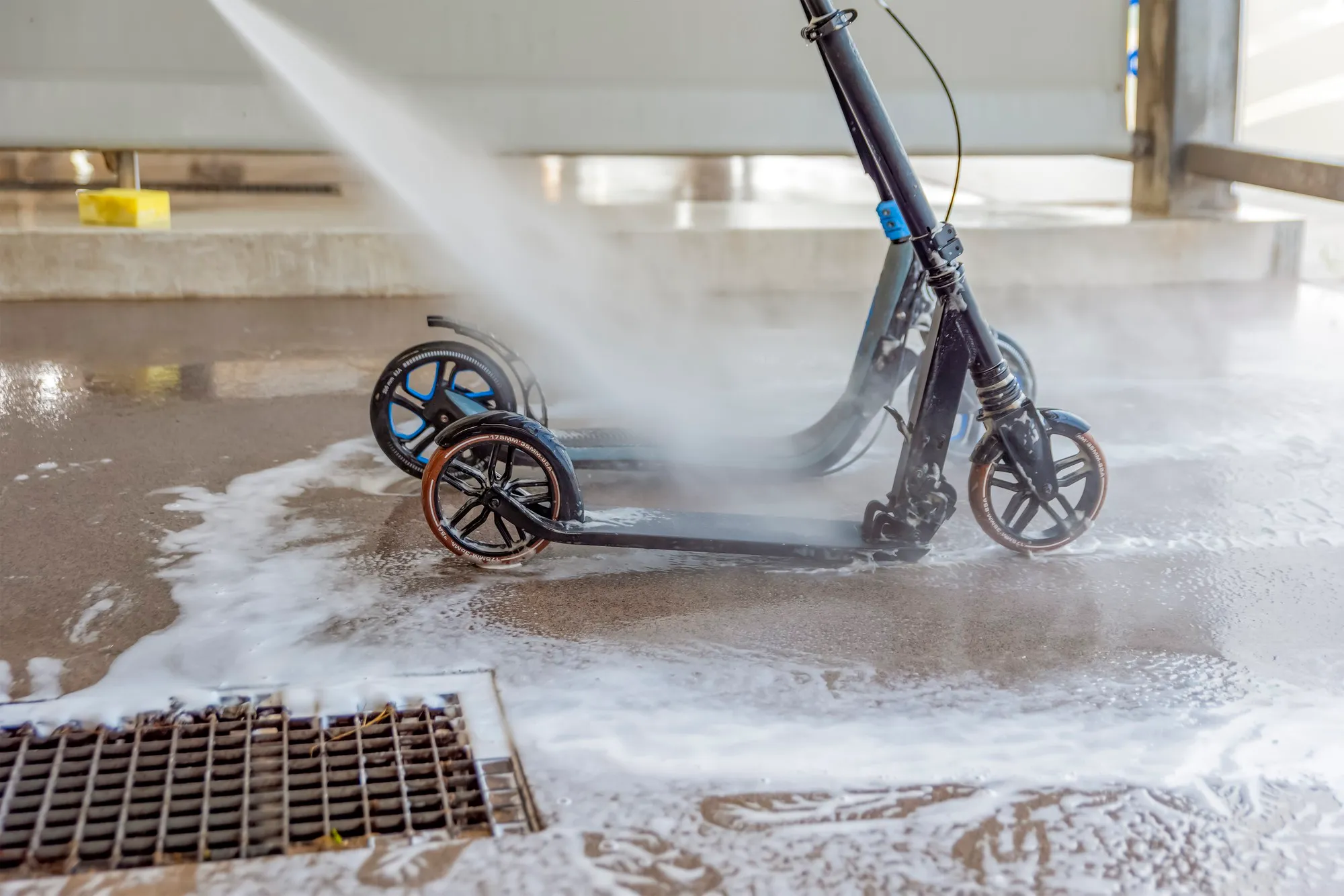 A spotless underground parking lot after eco-friendly cleaning.