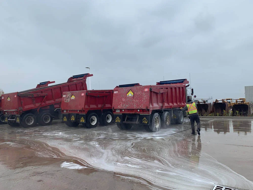 Heavy equip wash - Bolton